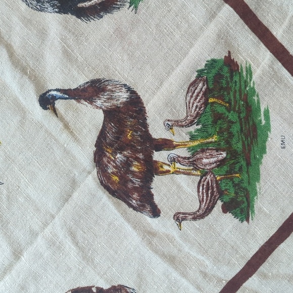 Vtg. 60s Wildlife of Australia Large Linen Square 48' with Animal Print - Picture 8 of 16